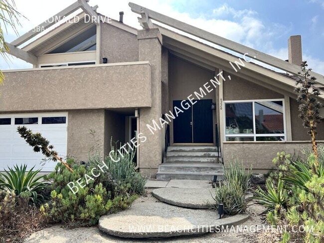 Photo - 6220 Ronald Dr House