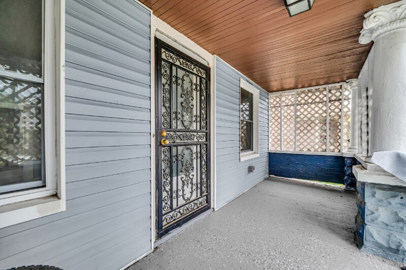 2826 E 124th St Cleveland, OH 44120 – photo 4