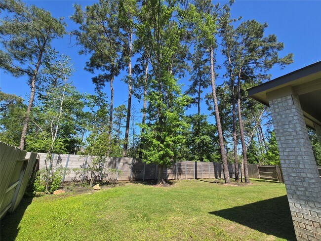 Foto del edificio - 15227 Deseo Dr