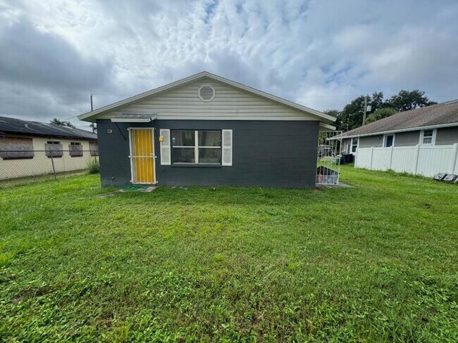 Foto del edificio - 1311 W La Salle St