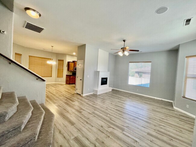 Foto del edificio - Pet-Friendly 4-BR Home in Washington Fields