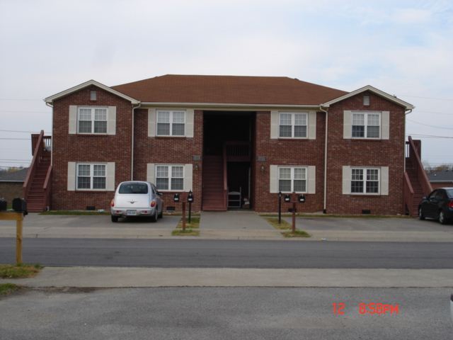 Primary Photo - 2 br, 1.5 bath 4plex - 109A Township Squar...