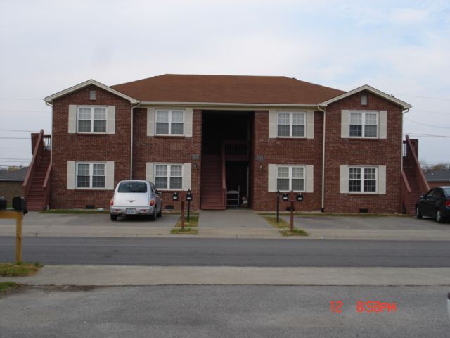Foto principal - 2 br, 1.5 bath 4plex - 109B Township Squar...