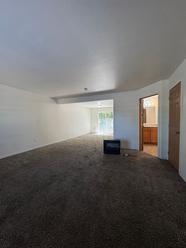 Building Photo - 1512 N Brook Ct