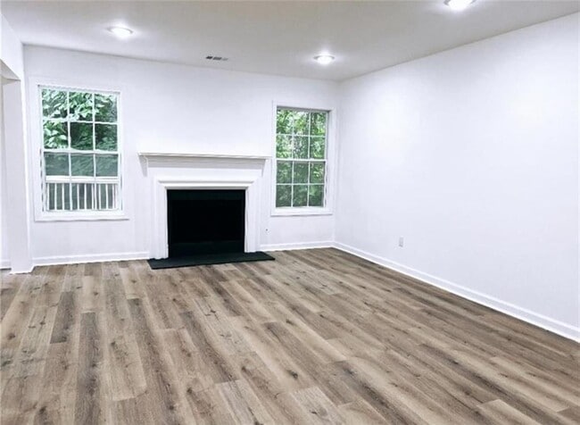 Building Photo - 761 Hampton Hill Ct