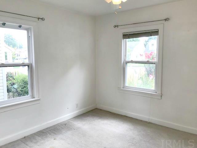 Building Photo - 2104 E Blackford Ave