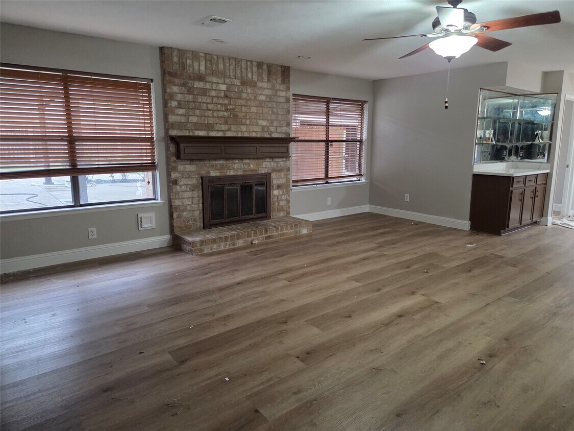 Foto del edificio - 14718 Earlswood Dr