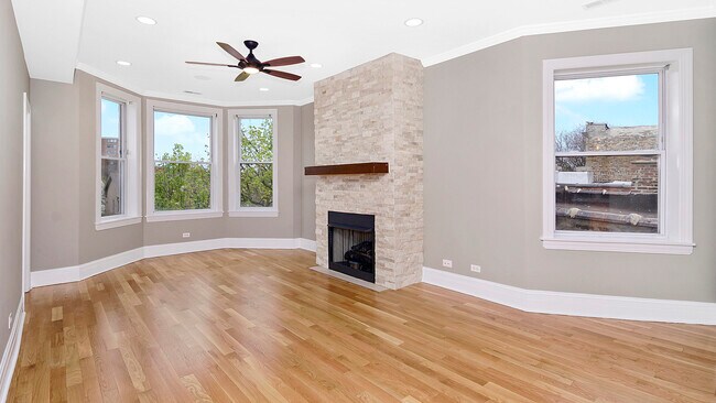 Building Photo - 4918 S St Lawrence Ave