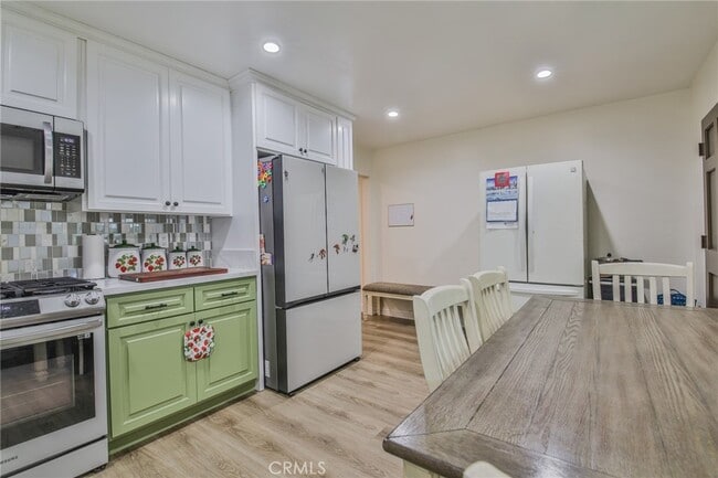 Foto del edificio - 13912 Regentview Ave