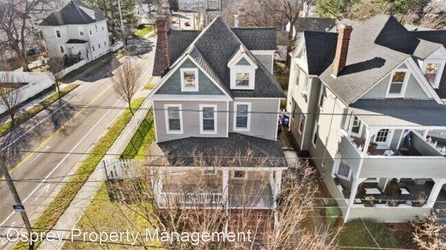 Building Photo - 3 br, 1.5 bath House - 301 W 35th Street