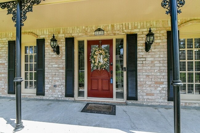 Building Photo - 1015 Kanah Ln