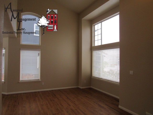 Building Photo - Updated 2 story home w/ finished basement!