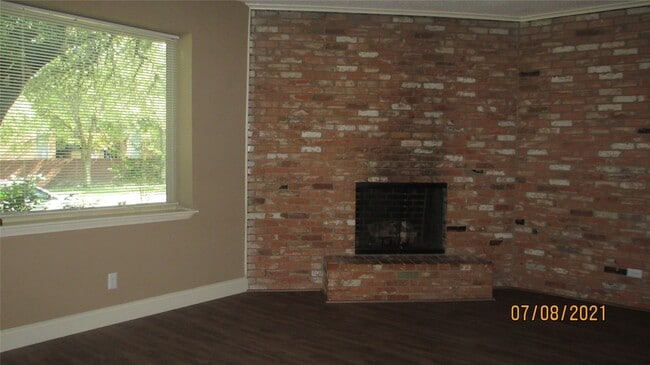 Building Photo - 13223 Kit Ln