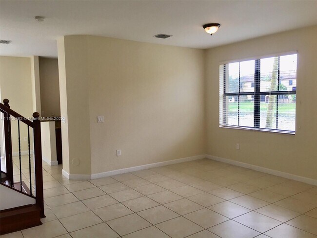 Building Photo - 11380 SW 236th Ln