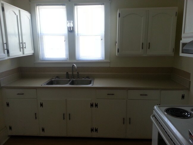 Kitchen View 1 - 209 N Grand St