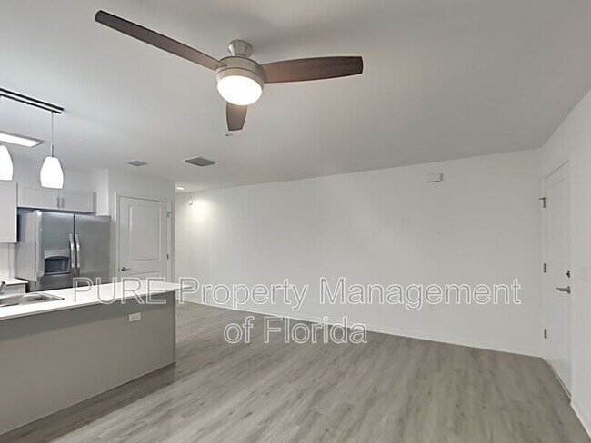 Foto del edificio - 318 NE 7th Terrace