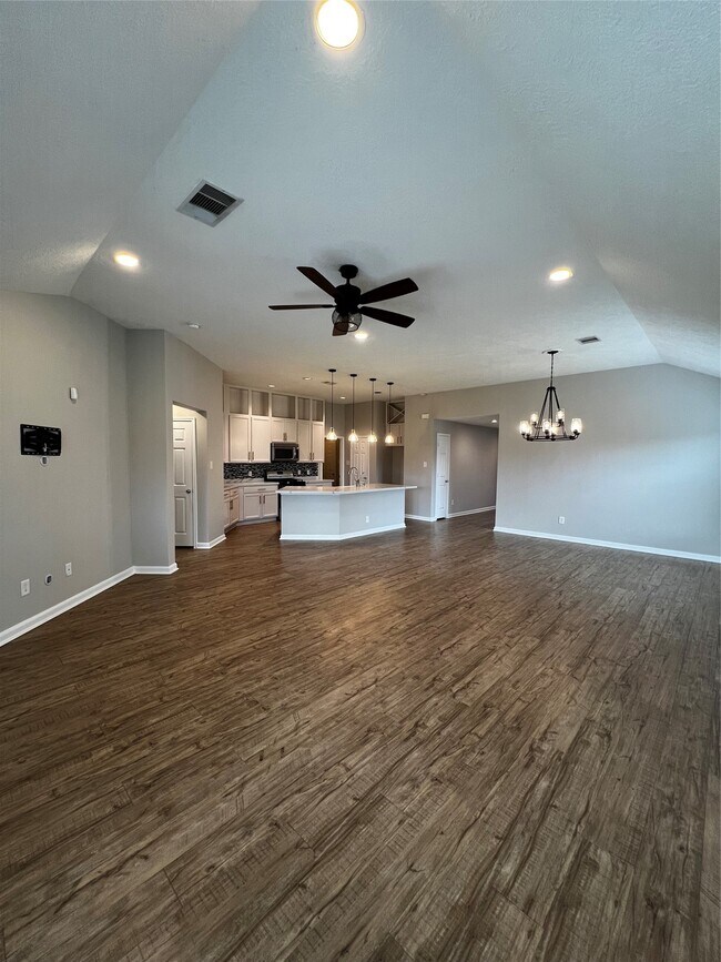 Foto del edificio - 6702 Path Way Ct