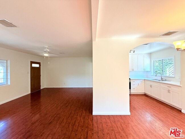 Foto del edificio - 2723 Ballard St