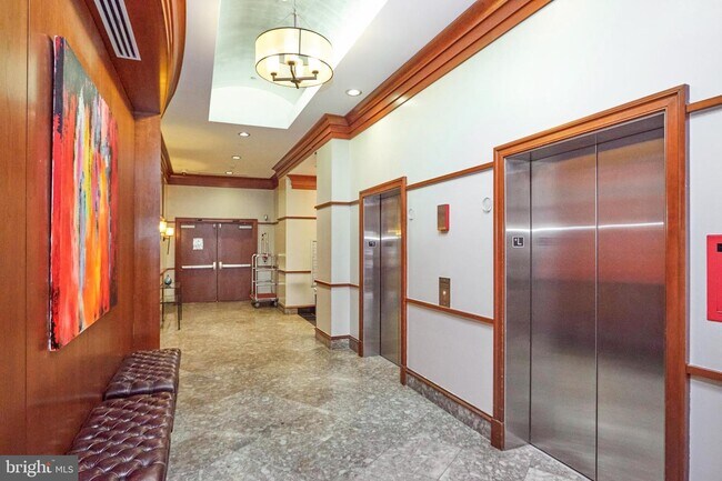 Building Photo - 777 7th St NW