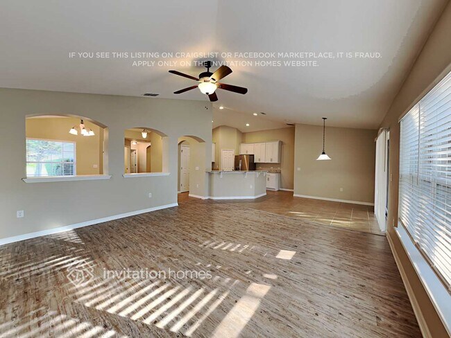 Foto del edificio - 3425 Heath Dr