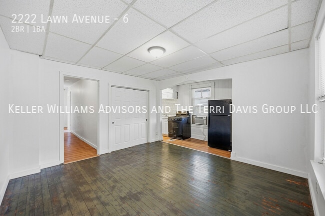 Building Photo - 2222 Lawn Ave