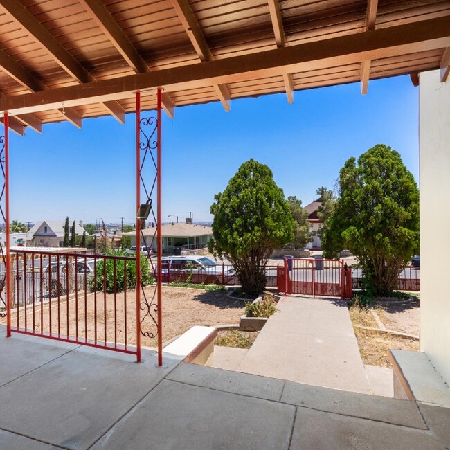 Foto del edificio - 2523 Federal Ave