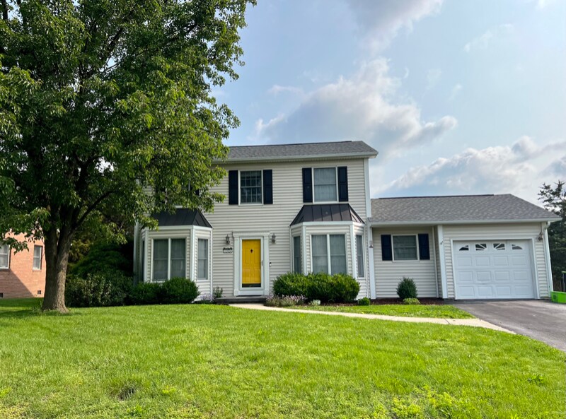 Foto principal - 106 Meadowview Ct