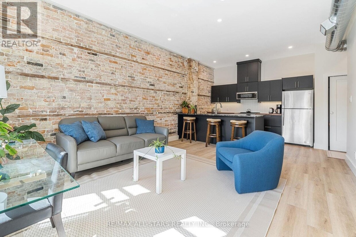 Photo principale - 61 Colborne St
