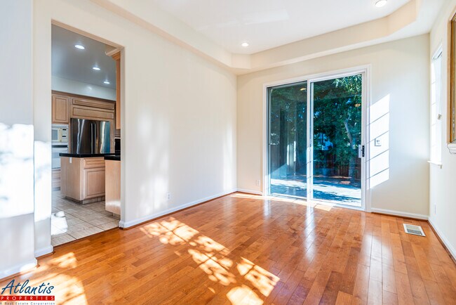 Foto del edificio - 3760 Benton St