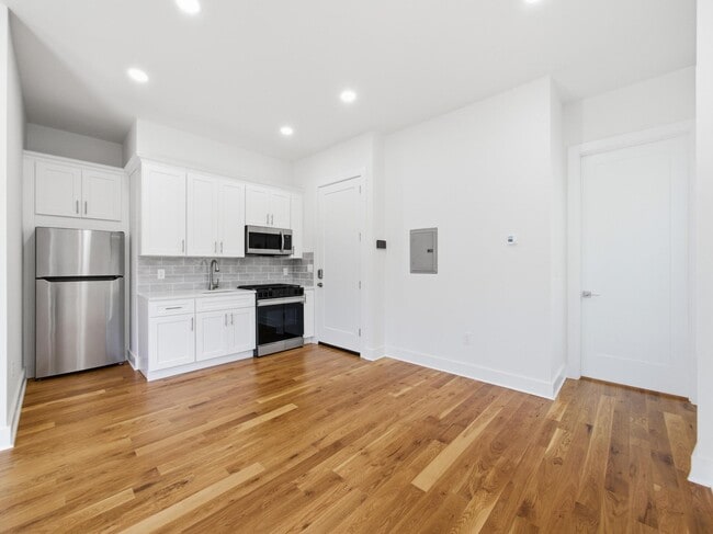 Foto del edificio - 858 West Side Ave