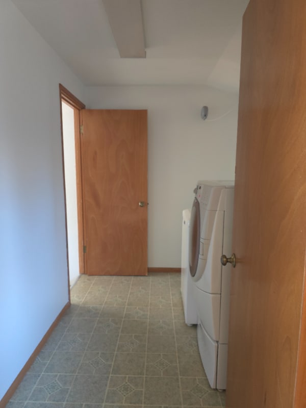 Building Photo - 18815 Stone Ave N