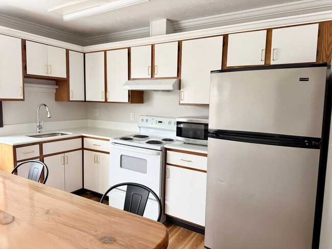 Foto del edificio - Well maintained inside and out