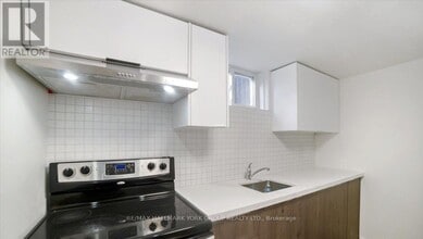 Building Photo - 28 Charlbrook Ave