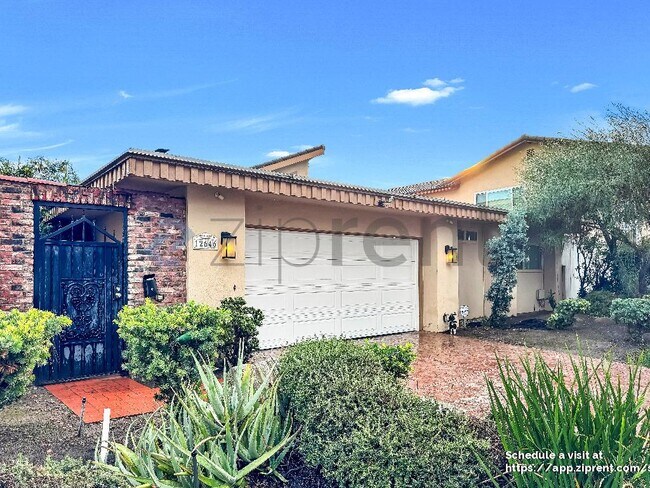 Foto del edificio - 12646 Beach St