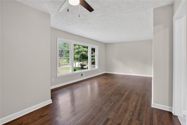 Foto del edificio - 3081 Glendale Ct