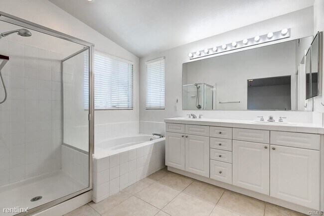Building Photo - 4 br, 3 bath House - 23 Santa Catalina Aisle