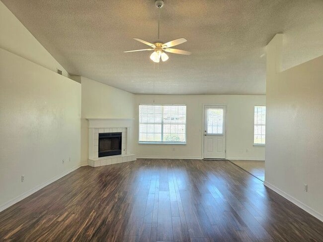 Building Photo - 4300 Frasier Ln