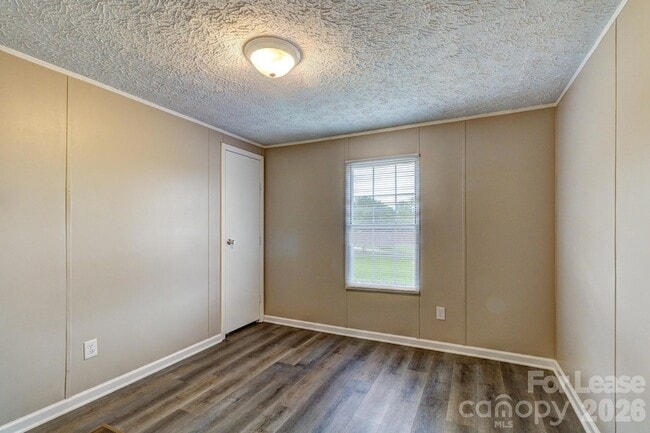 Foto del edificio - 3351 Appletree Ct