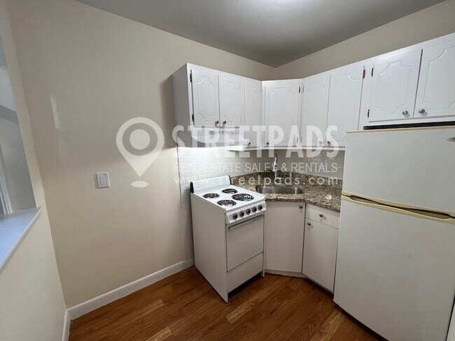 Foto del edificio - 60 Brighton Ave