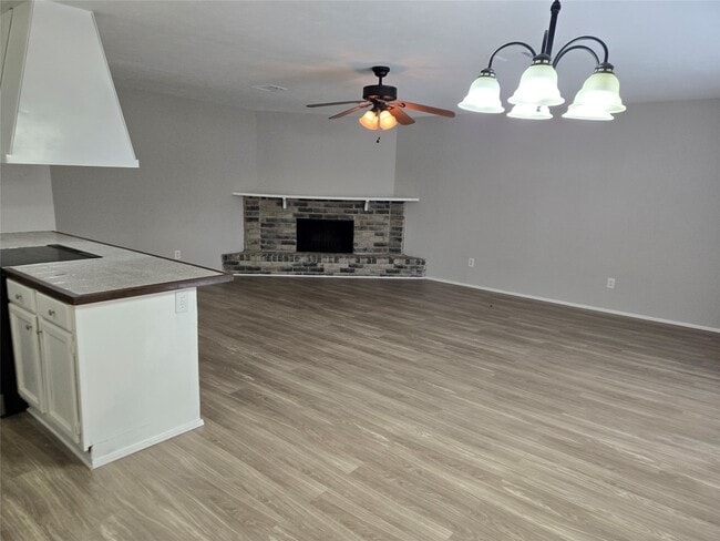 Foto del edificio - 4371 Kevinkay Dr