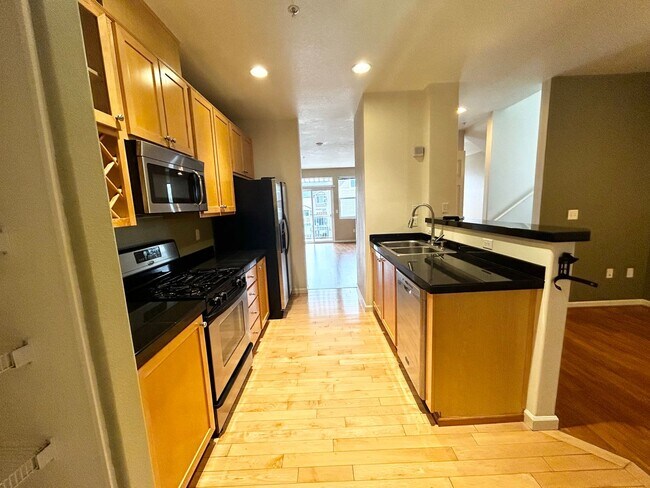 Foto del edificio - Sexton Crest Condo!!!