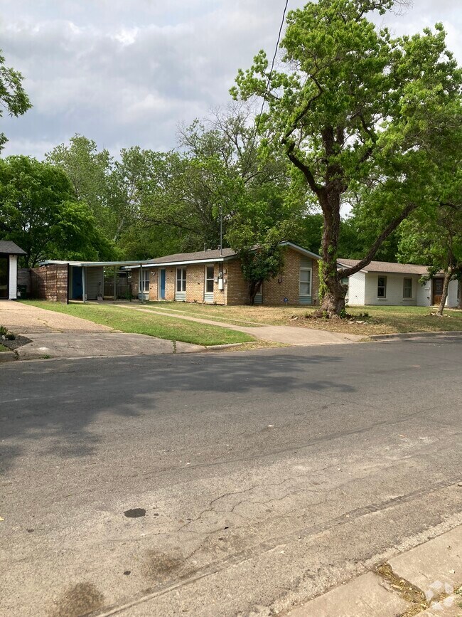 Building Photo - 6506 Linda Ln