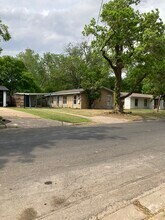 Building Photo - 6506 Linda Ln