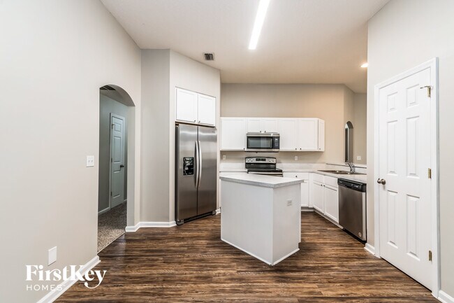 Building Photo - 5541 Broadgate Ct