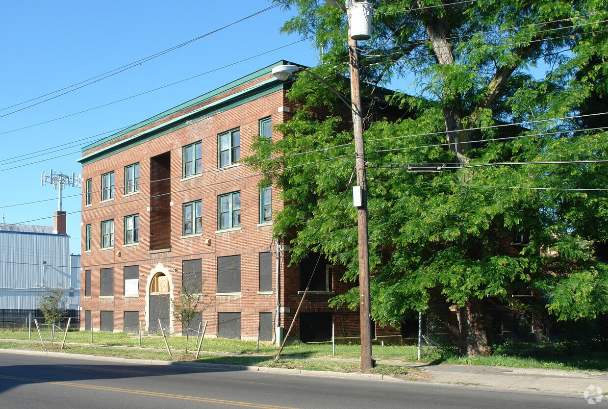 Foto del edificio - 2520 S Salina St