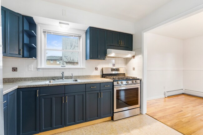 Modern Kitchen - 1635 Bergen Blvd