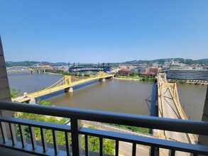 Interior Photo - Encore