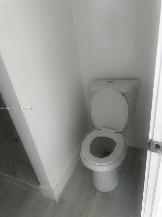 Foto del edificio - 1101 SW 12th Ct