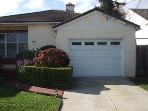 Building Photo - 1928 Palm Ave