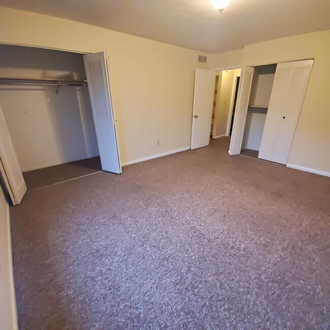 Dormitorio principal - 2307 Echo Valley Dr
